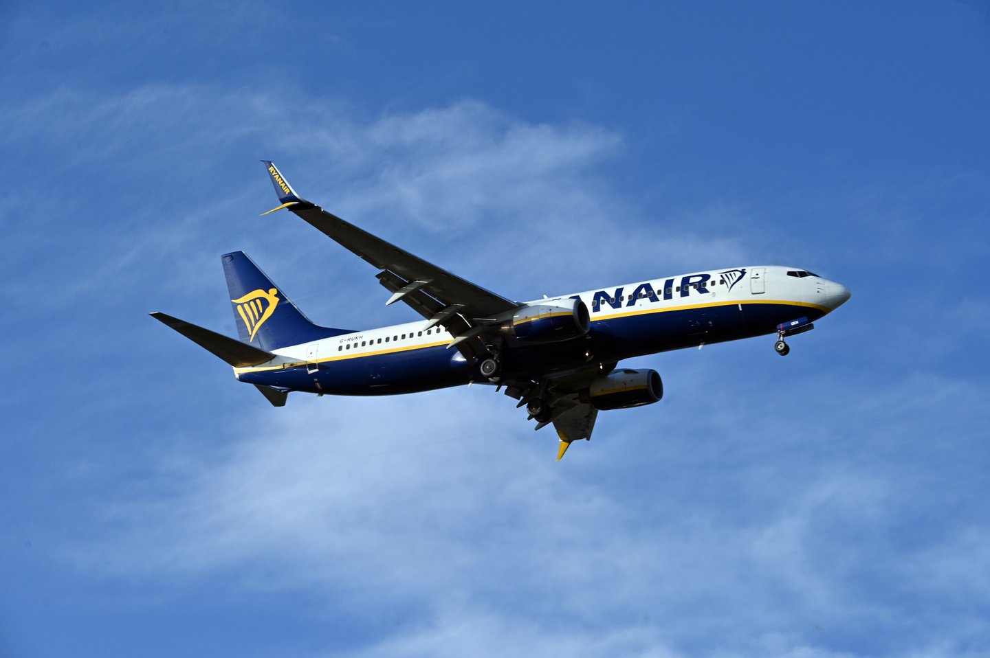 Airline Tells Travelers to Stop Wearing Jeans on Flights